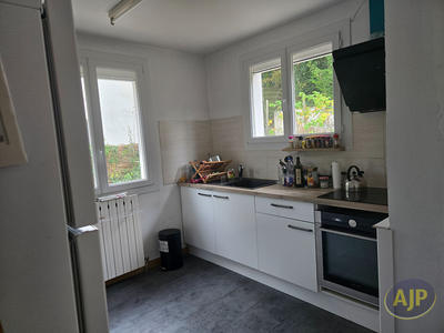 Maison - 94 m² - 5 pièces