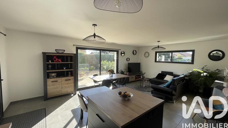 Maison - 96 m² - 4 pièces