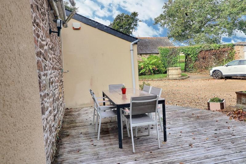 Maison - 260 m² - 7 pièces