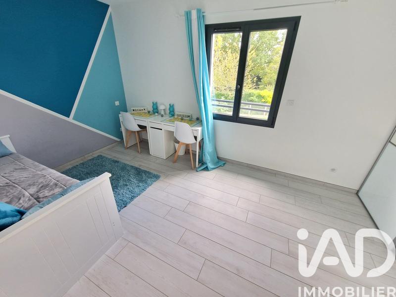 Maison - 188 m² - 9 pièces