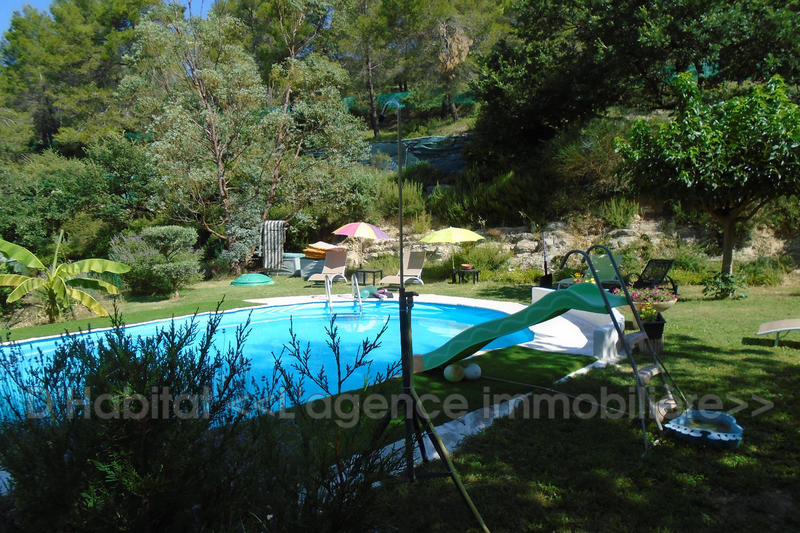 Villa - 205 m² - 7 pièces