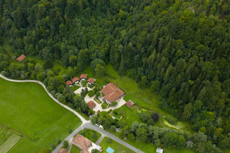 Propriété - 650 m² - 20 pièces