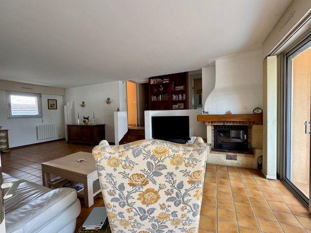 Maison - 122 m² - 4 pièces