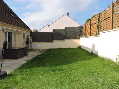 Maison - 99 m² - 5 pièces