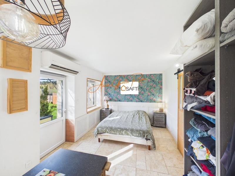 Maison - 145 m² - 12 pièces