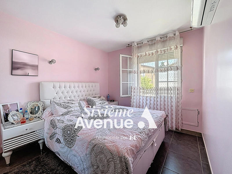 Maison - 186 m² - 8 pièces