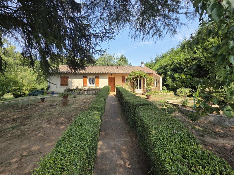 Maison - 98 m² - 5 pièces