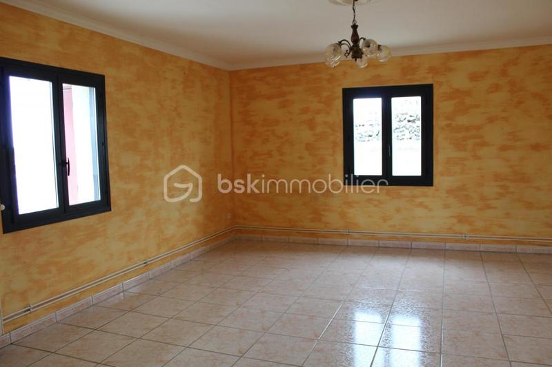 Maison - 238 m² - 13 pièces