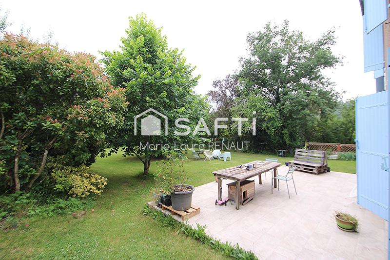 Maison - 140 m² - 5 pièces