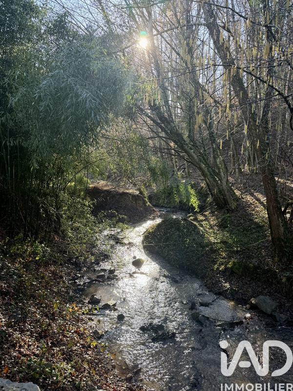 Maison - 137 m² - 5 pièces