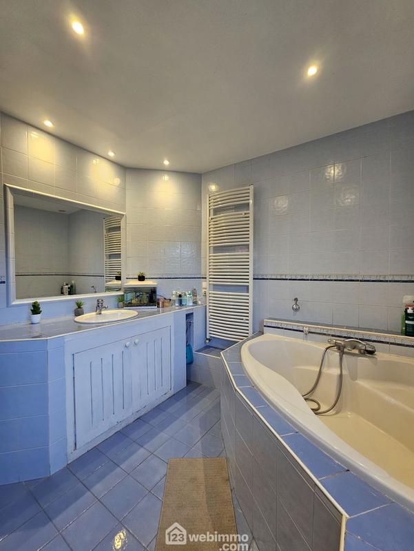 Maison - 145 m² - 6 pièces