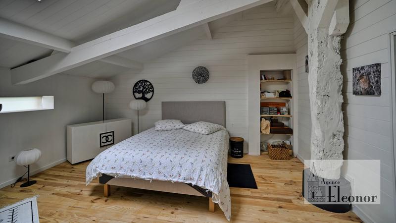 Maison ancienne - 309 m² - 6 pièces