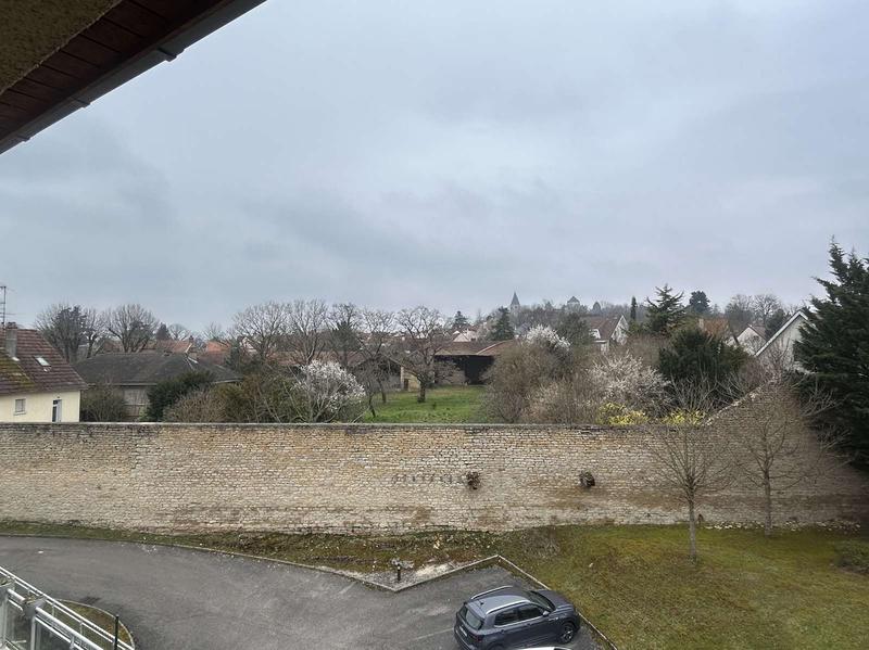 Appartement - 117 m² - 6 pièces