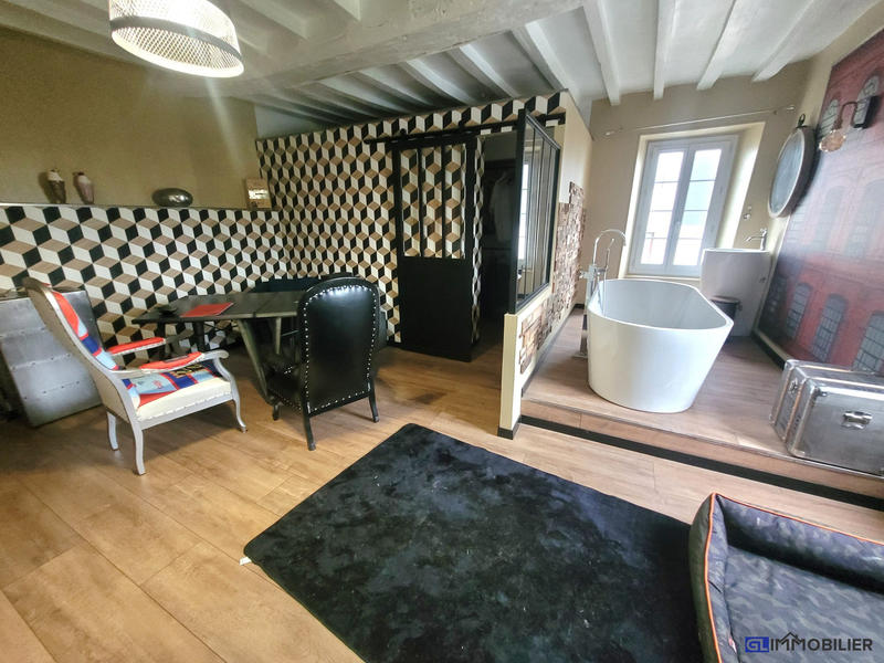 Maison ancienne - 167 m² - 6 pièces