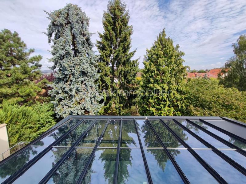 Demeure - 268 m² - 8 pièces