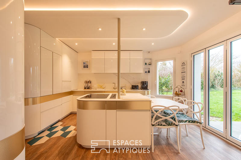 Maison - 308 m² - 9 pièces