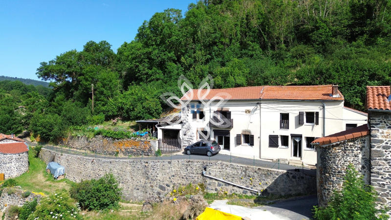 Maison de village - 139 m² - 8 pièces