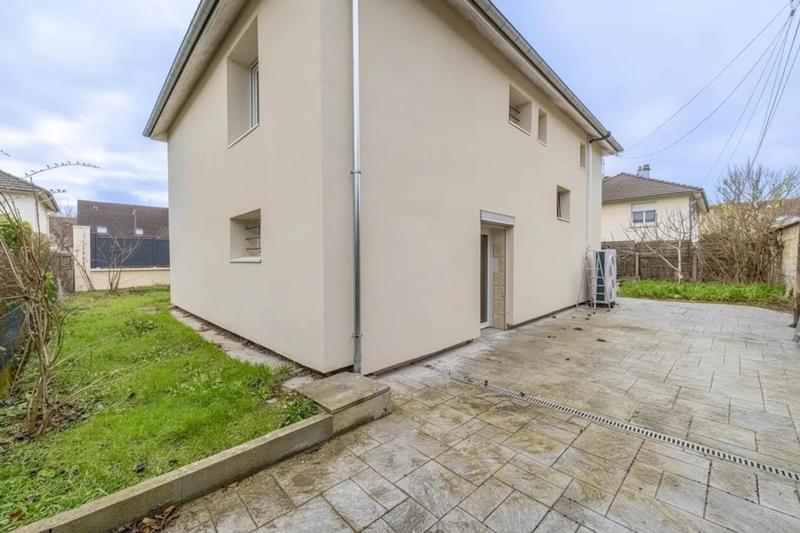 Maison - 118 m² - 6 pièces