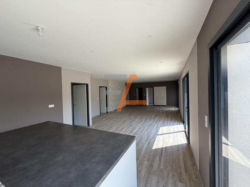 Villa - 141 m² - 5 pièces