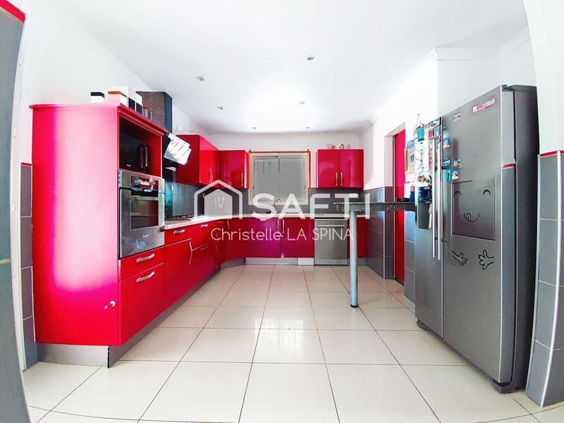 Maison - 170 m² - 6 pièces