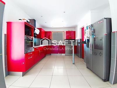 Maison - 170 m² - 6 pièces