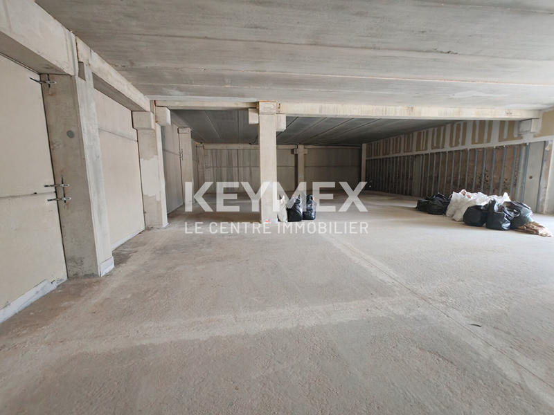 Local commercial - 310 m²