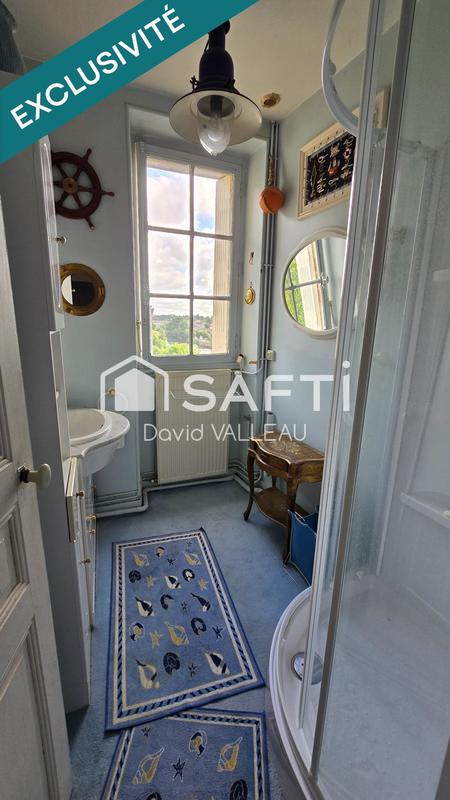 Maison - 225 m² - 8 pièces