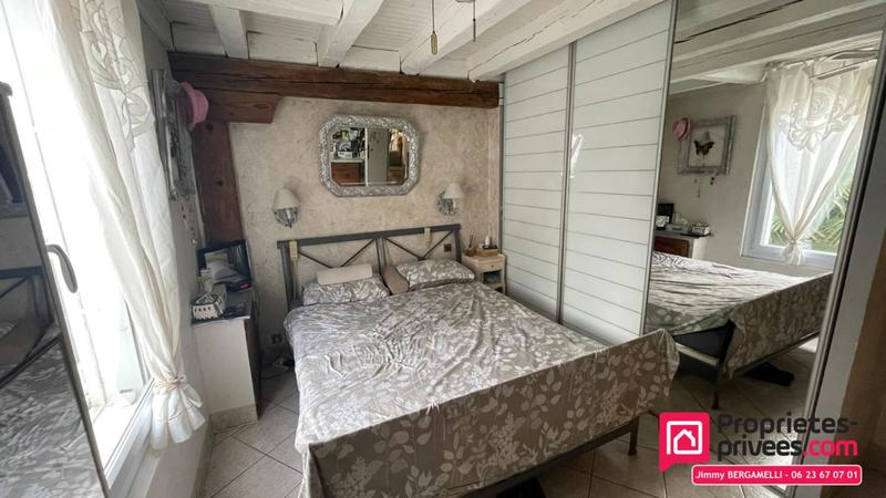 Maison - 207 m² - 7 pièces