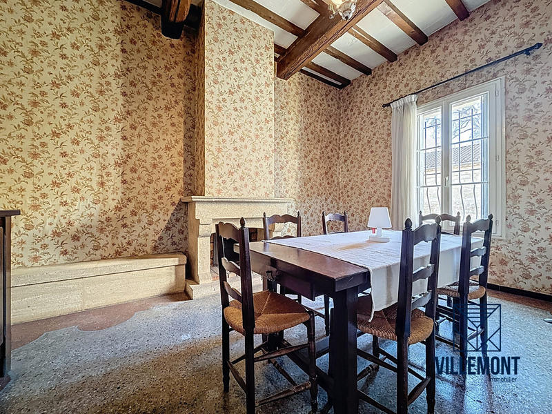 Maison ancienne - 222 m² - 3 pièces