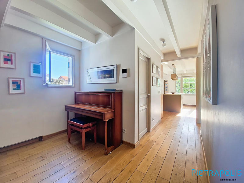 Maison - 170 m² - 6 pièces