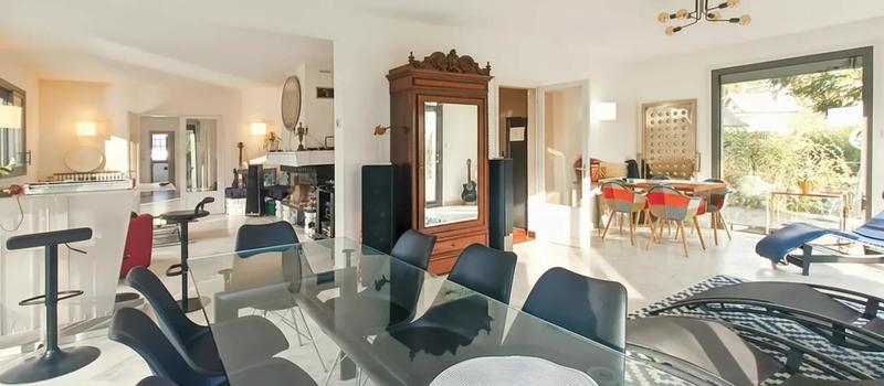 Maison d'architecte - 416 m² - 10 pièces