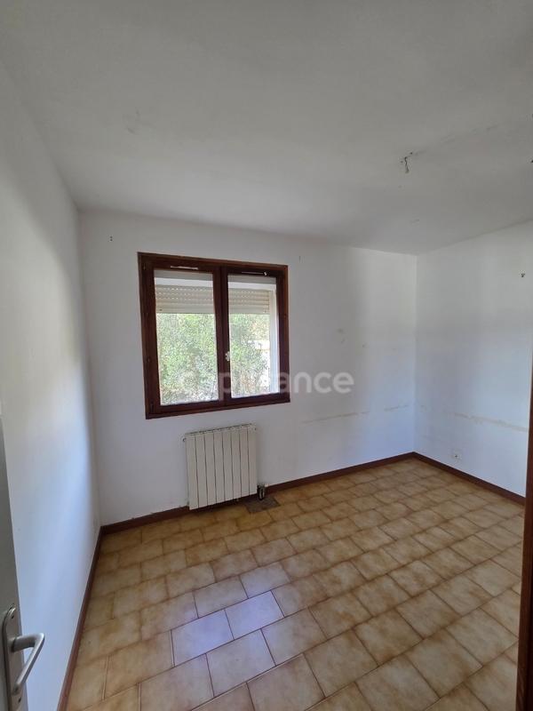 Appartement - 81 m² - 3 pièces