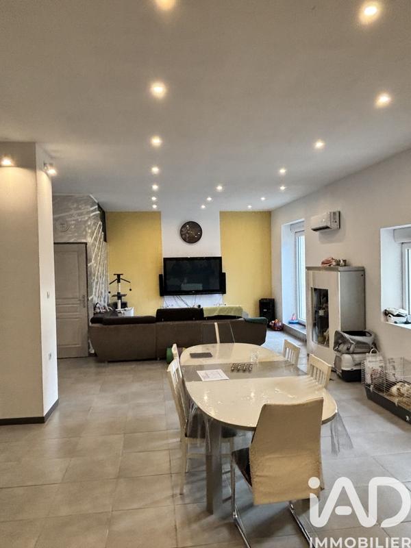 Maison de ville - 240 m² - 6 pièces