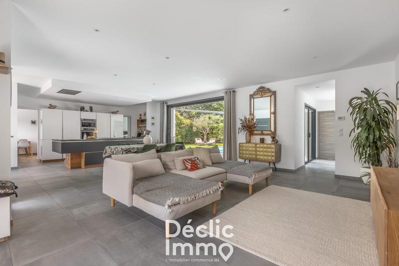 Maison - 162 m² - 7 pièces