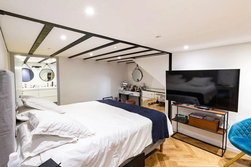 Appartement - 205 m² - 5 pièces