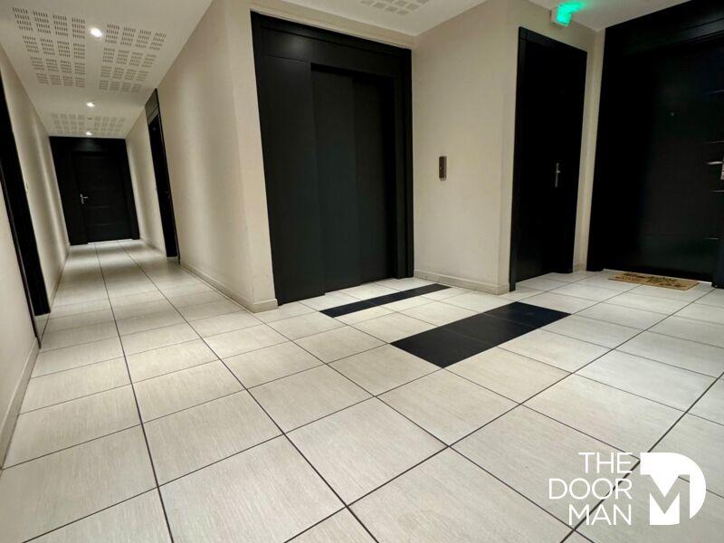 Appartement - 92 m² - 5 pièces