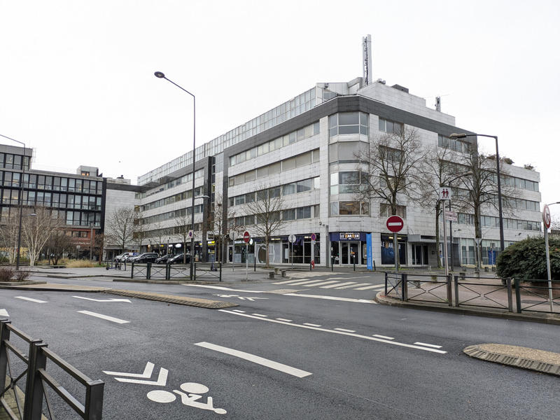 Bureau - 223 m² - 7 pièces