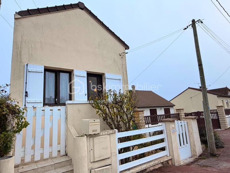 Maison - 101 m² - 4 pièces