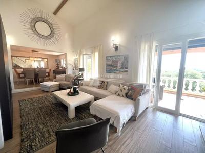 Villa - 177 m² - 5 pièces