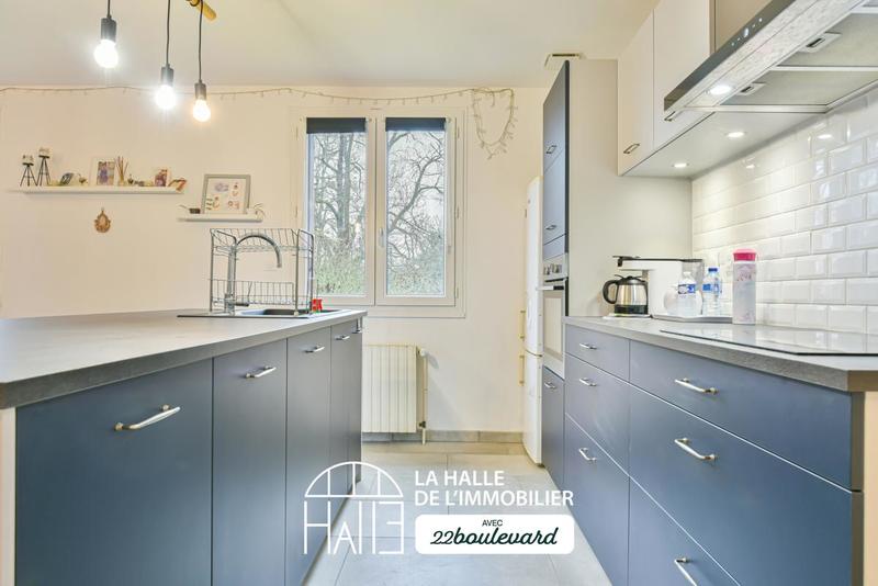 Maison - 140 m² - 5 pièces