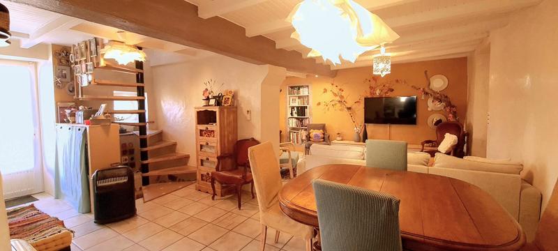 Maison - 144 m² - 8 pièces