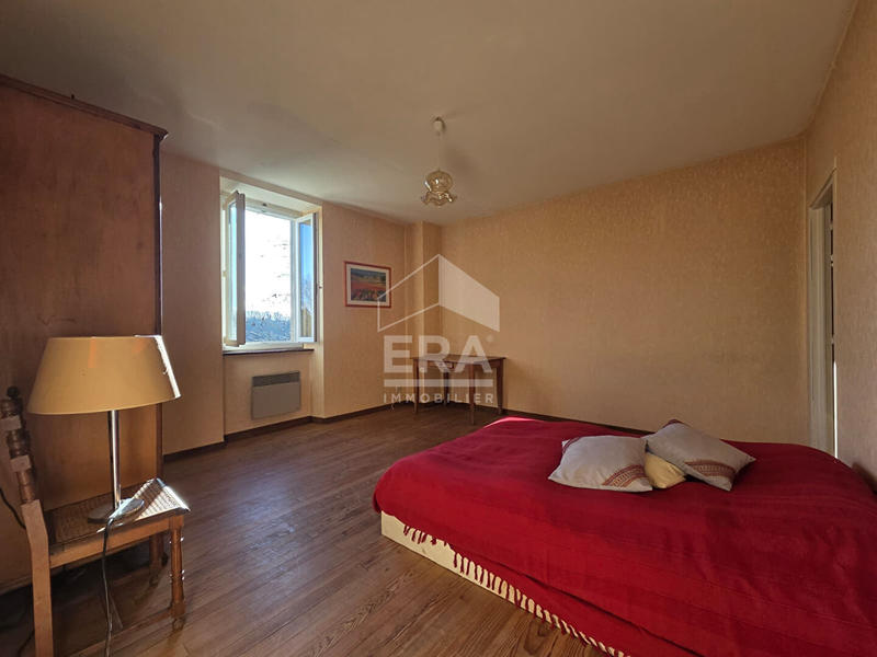 Maison - 166 m² - 7 pièces