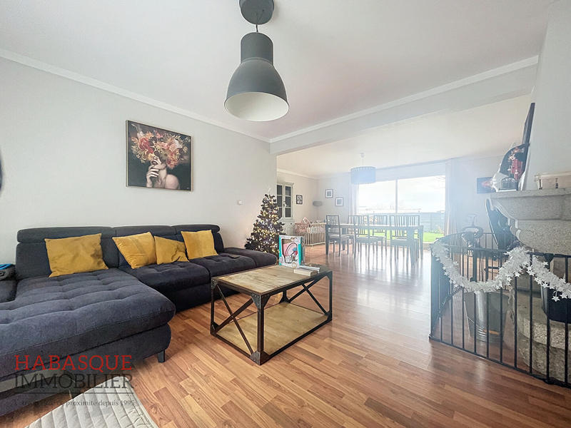 Maison - 139 m² - 5 pièces