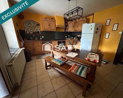 Maison - 218 m² - 4 pièces