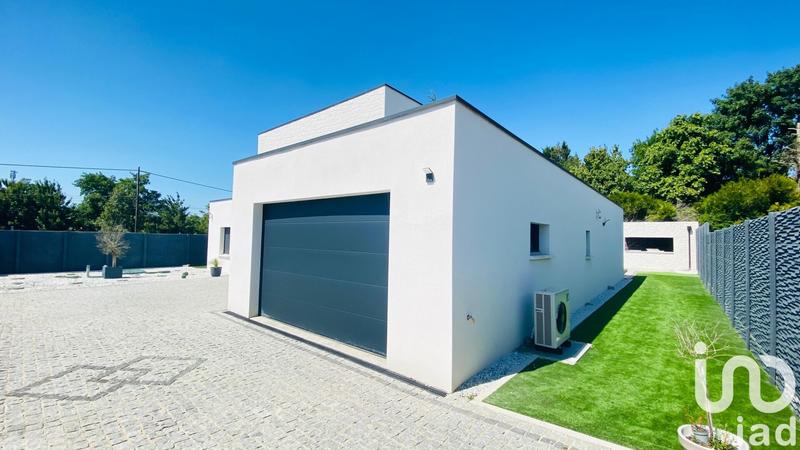 Maison - 190 m² - 8 pièces