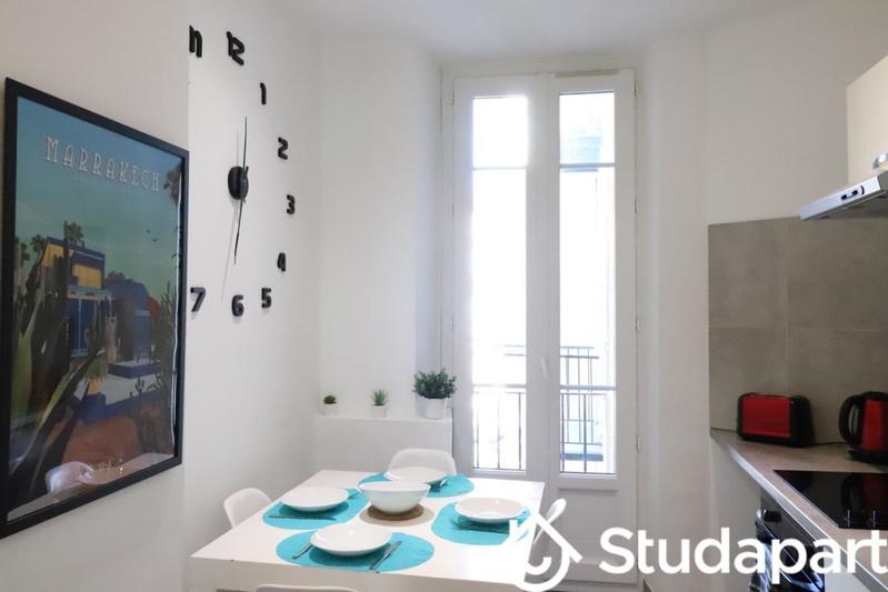 Chambre - 12 m² - 1 pièce