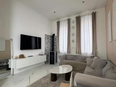 Maison - 140 m² - 4 pièces