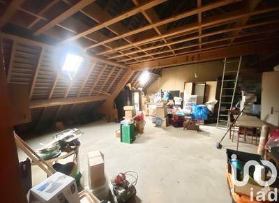 Maison - 176 m² - 8 pièces