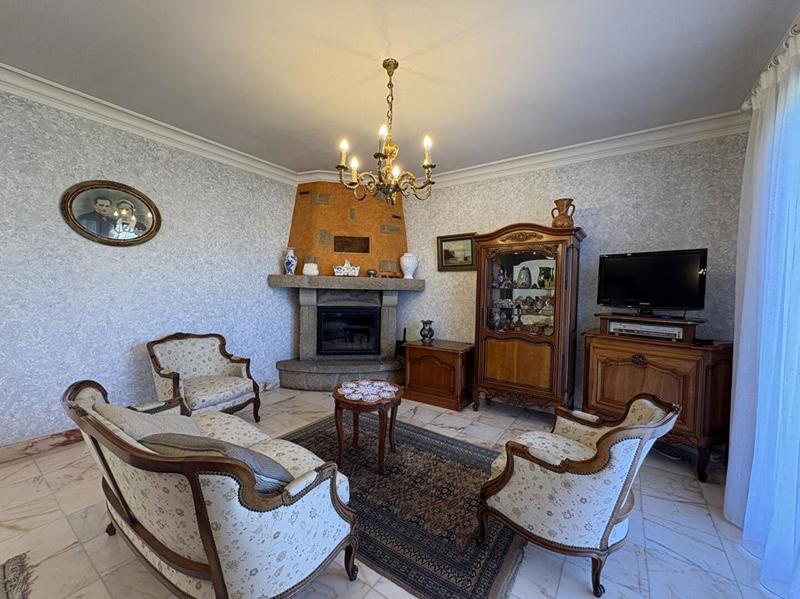 Maison - 83 m² - 5 pièces