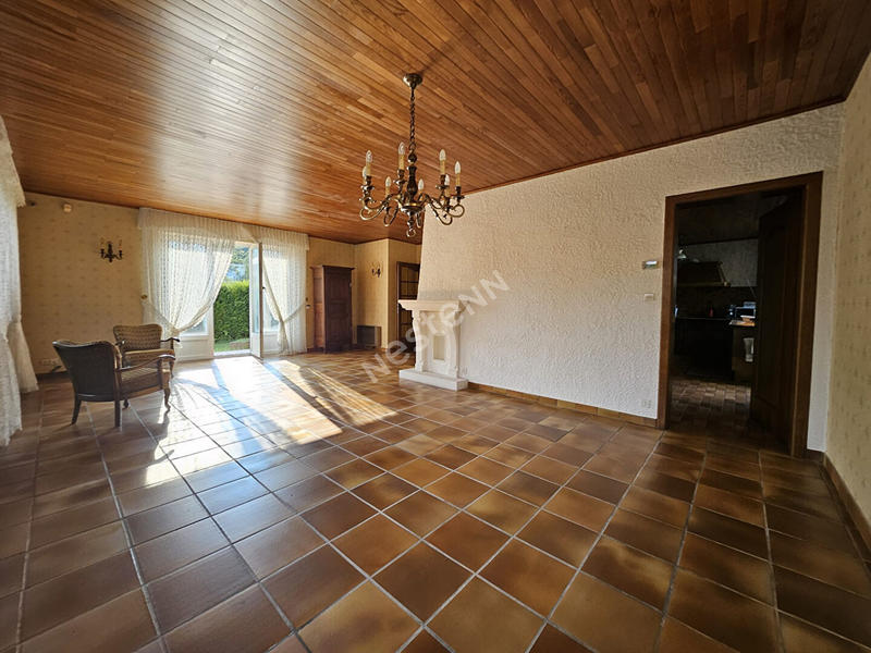 Maison - 177 m² - 8 pièces